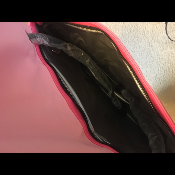 🆕 Victoria's Secret Cross Body Bag - Picture 4 of 4